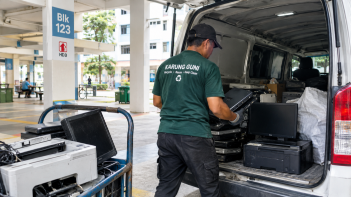 HDB E-Waste Collection at Blk 123